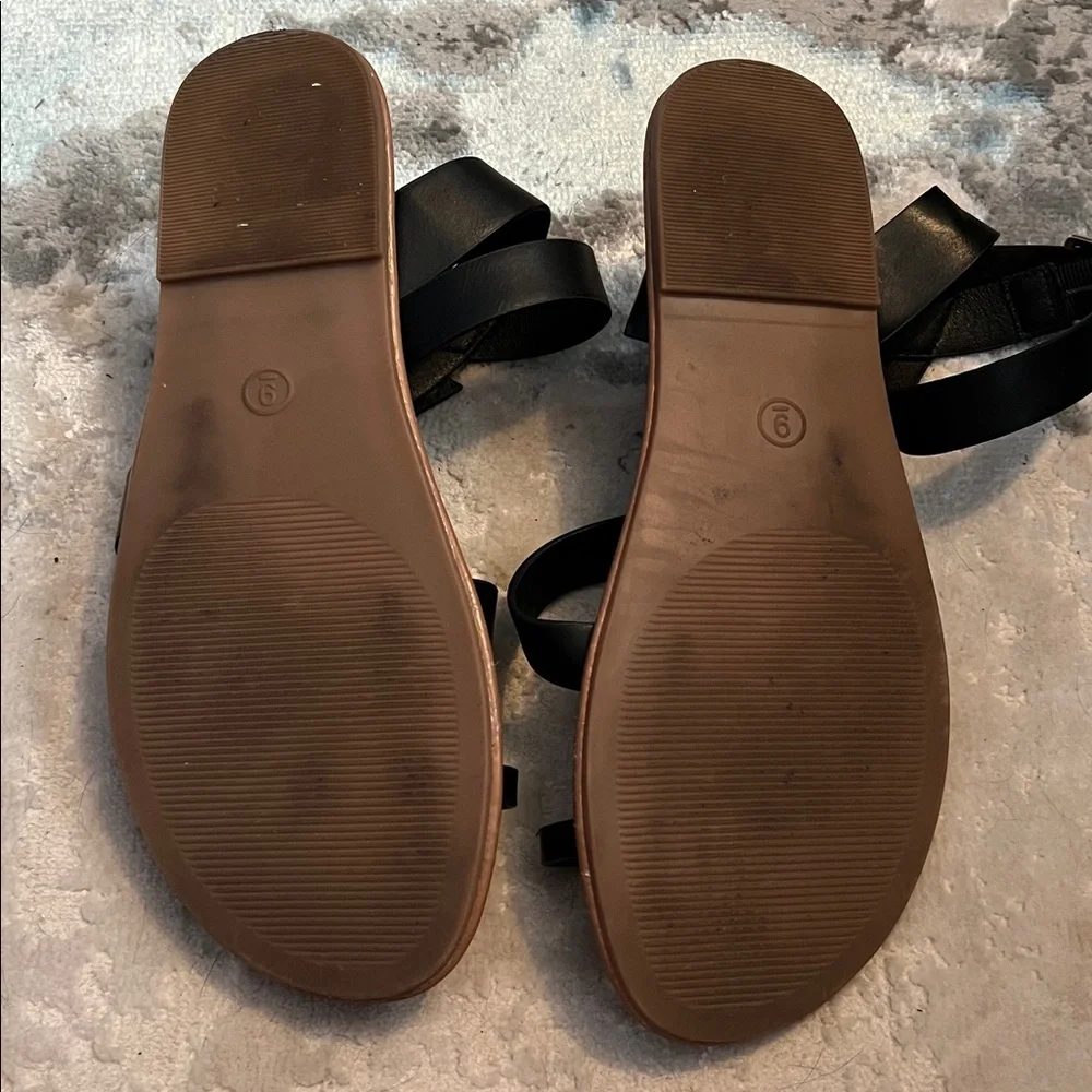 Black and Tan Strappy Sandals - Picture 2 of 2